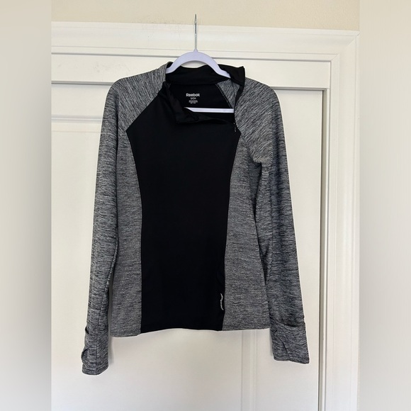 Reebok Black Long Sleeve Top Size S - Picture 9 of 10